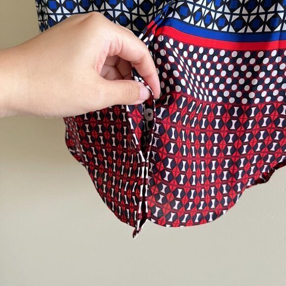 ANN TAYLOR BUTTON FRONT TANK TOP PRINTED WOMENS SIZE XS SEMI SHEER COLLARED NECK - Picture 5 of 7